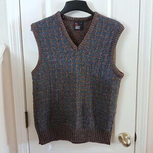 Vintage ILGWU Union Made in the USA wool blend sweater vest size large